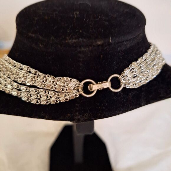 A Vintage Sarah Coventry Layered Chain Choker Necklace Elegant Silver Tone - Picture 4 of 8